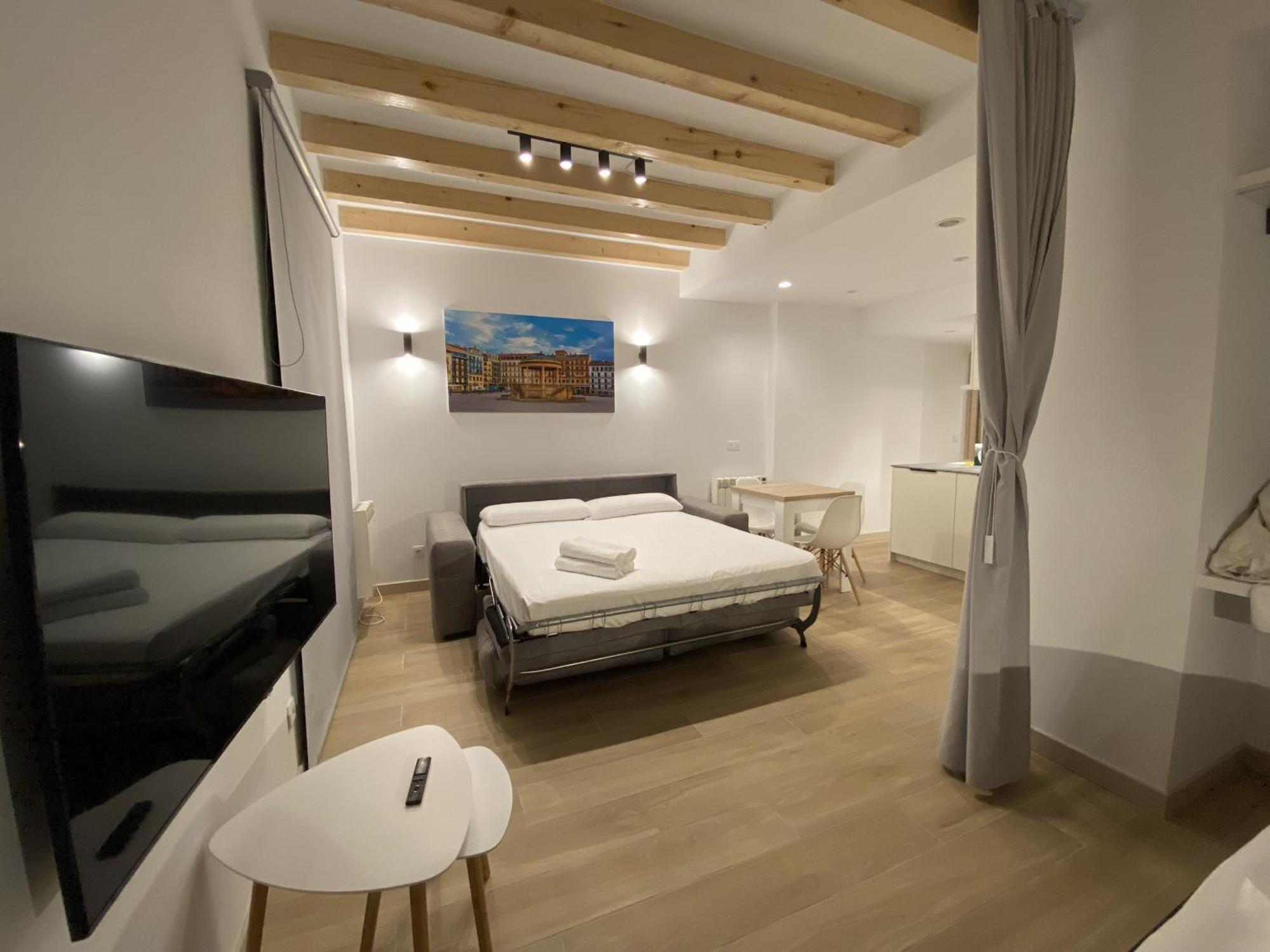 Ferienwohnung Tuapartamento Lindapamplona Exterior foto