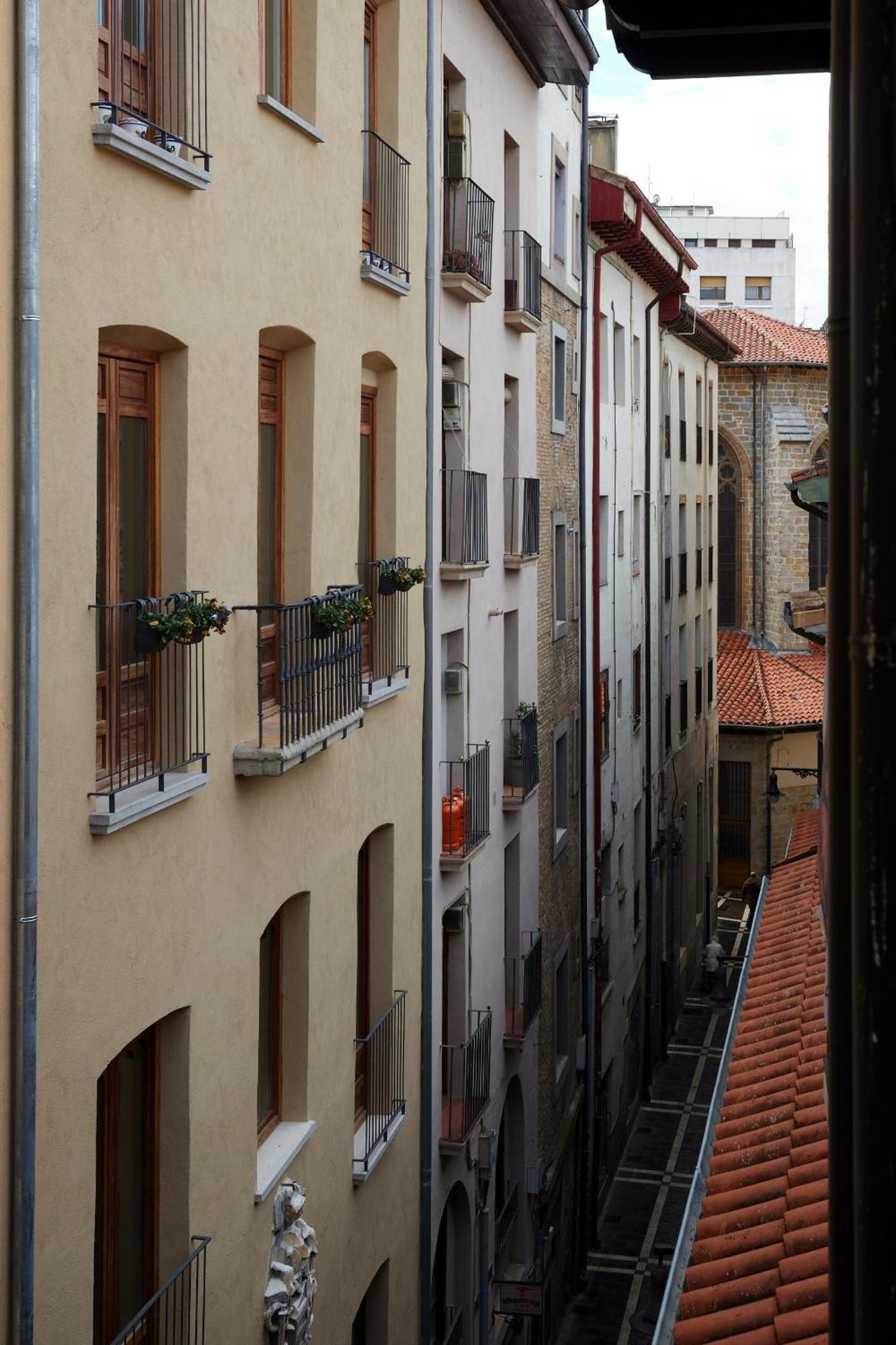 Ferienwohnung Tuapartamento Lindapamplona Exterior foto